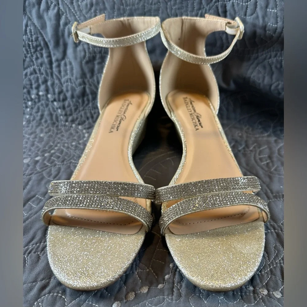 American Glamour Badgley Mischka Kristi Gold Wedge Sandals NWT Size 8